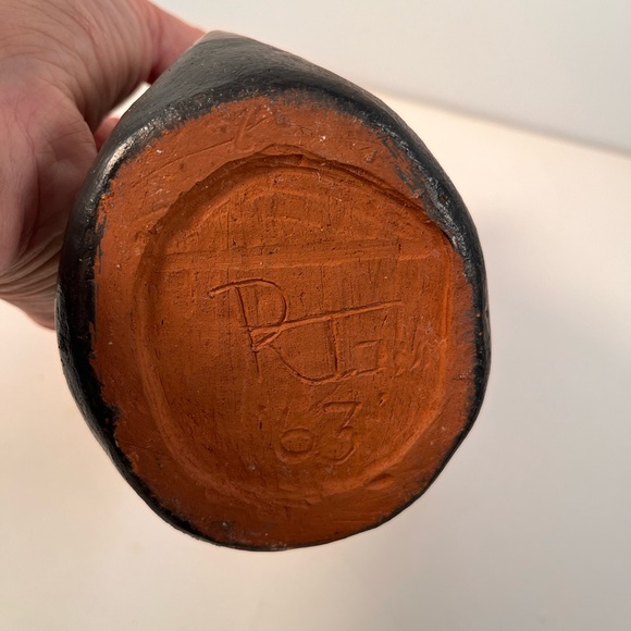 Vintage studio pottery 1963 pitcher - Picture 2 of 6